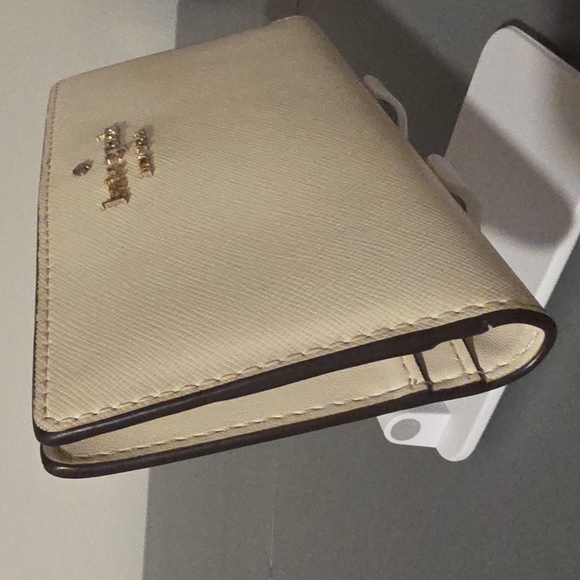 KATE SPADE NEW YORK Cream Bifold Wallet - Picture 3 of 12